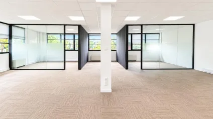 BUREAUX À LOUER DANS UN ENVIRONNEMENT BOISÉ - Offre immobilière - Arthur Loyd