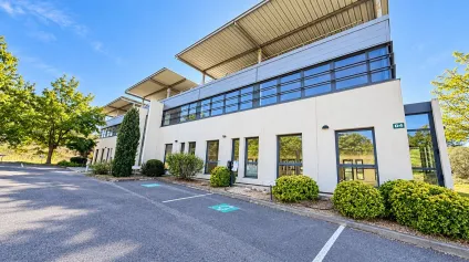 EXCLUSIVITÉ - IMMEUBLE INDEPENDANT DE BUREAUX DANS UN PARC TERTIAIRE D'EXCEPTION - Offre immobilière - Arthur Loyd