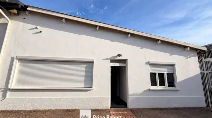 Local d'activité à louer à Vaulx-en-Velin avec stockage extérieur sécurisé - Offre immobilière - Arthur Loyd
