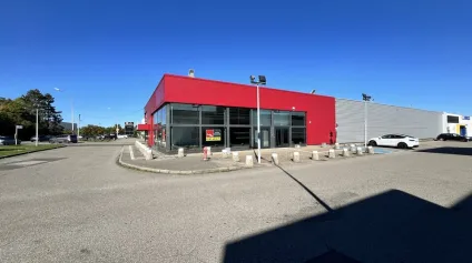 LOCAL COMMERCIAL à LOUER de 1210 m² - Offre immobilière - Arthur Loyd