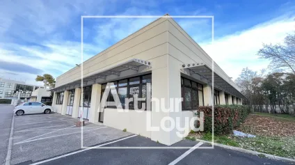 Bureaux de plain-pied en location Montpellier espace verdoyant - Offre immobilière - Arthur Loyd