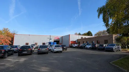 Bâtiment indépendant à louer ou à vendre - accès A15 - Offre immobilière - Arthur Loyd