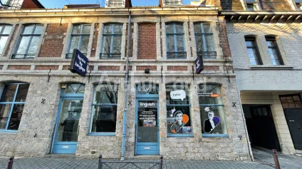 Bureaux en location Lille proche transports rénovés avec hall privatif - Offre immobilière - Arthur Loyd