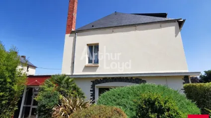 NOYAL SUR VILAINE - BATIMENT INDEPENDANT A LOUER - HOTEL/RESTAURANT - Offre immobilière - Arthur Loyd