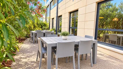 EUROPARC DE PICHAURY - PLATEAU DE BUREAUX DIVISIBLE AVEC TERRASSE - Offre immobilière - Arthur Loyd