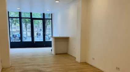 Bureaux ou local commercial à louer - Hyper-centre de Bordeaux - 120 m² avec double accès - Offre immobilière - Arthur Loyd