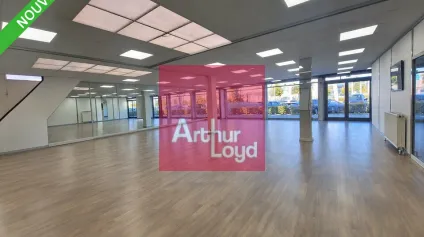 CLERMONT-FERRAND BREZET A VENDRE LOCAL ACTIVITE 937 M² - - Offre immobilière - Arthur Loyd
