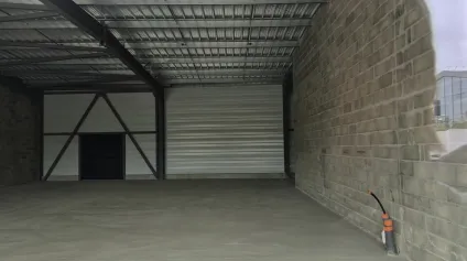 RARE, A vendre, proche supermarché, local de 274 m² - Offre immobilière - Arthur Loyd