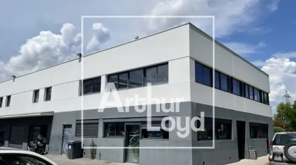 Bureaux à louer 185 m² Castelnau-le-Lez terrasse et parkings privatifs - Offre immobilière - Arthur Loyd