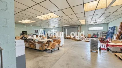 JOUE-LES-TOURS CUGNOT BATIMENT D'ACTIVITES A VENDRE 450 M² AVEC TERRAIN 834 M² - Offre immobilière - Arthur Loyd