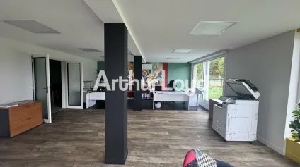 VERETZ LA PIDELLERIE LOCAL D'ACTIVITES A VENDRE 250 M² TERRAIN 1 552 M² - Offre immobilière - Arthur Loyd