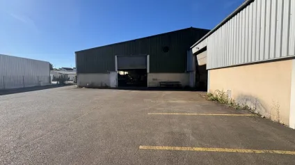 Local industriel disponible ZI n°3 - L'ISLE D'ESPAGNAC - Offre immobilière - Arthur Loyd