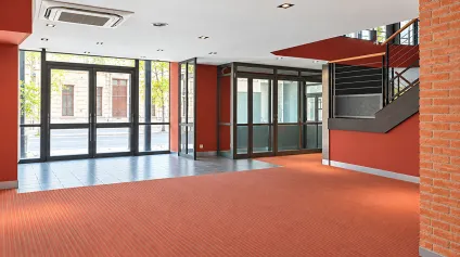<br />LIMOGES PROCHE CHURCHILL 593 m²<br /> - Offre immobilière - Arthur Loyd