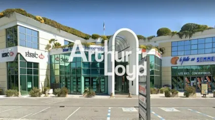 LOCAL COMMERCIAL 335 M² A LOUER GRASSE - BONNE VISIBILITE - Offre immobilière - Arthur Loyd