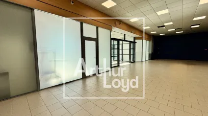 Local commercial à louer à Grabels - commerces - centre commercial - Offre immobilière - Arthur Loyd