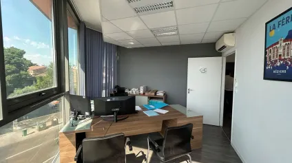 A louer à Béziers - 12 bureaux de 8 à 14 m2 en centre d'affaires dès 270 euros HT HC/mois - Offre immobilière - Arthur Loyd