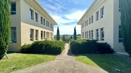 EXCLUSIVITÉ - BUREAUX À VENDRE AVEC VUE DÉGAGÉE - Offre immobilière - Arthur Loyd