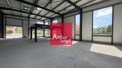 Locaux d activité neufs à louer à Le Pont-de-Claix avec parkings privatifs - Offre immobilière - Arthur Loyd