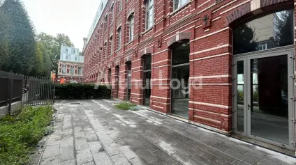 Location local commercial Lille terrasse privative quartier JB Lebas - Offre immobilière - Arthur Loyd