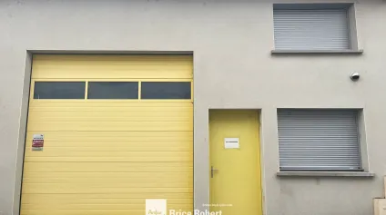 Locaux d'activité à louer à Villeurbanne avec accès rapide Laurent Bonnevay - Offre immobilière - Arthur Loyd