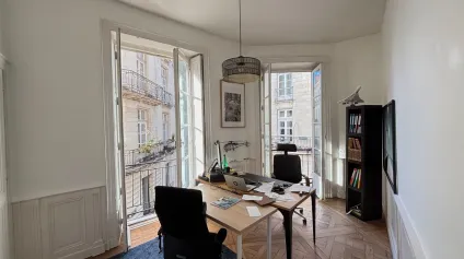 BUREAU DE CHARME À LA VENTE-98M²-HYPER CENTRE DE NANTES - Offre immobilière - Arthur Loyd