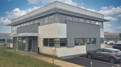 Bureaux à louer à Boves 105 m², proche Pôle Jules Verne - Offre immobilière - Arthur Loyd