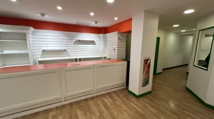 Local commercial à louer à Amiens centre emplacement numéro 1 bis - Offre immobilière - Arthur Loyd