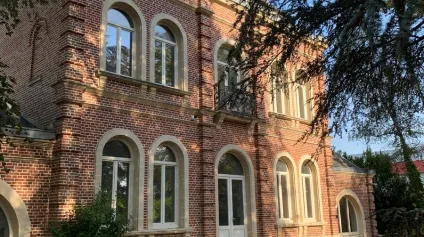 Bureaux à louer dans maison de maître à Amiens avec parc arboré - Offre immobilière - Arthur Loyd