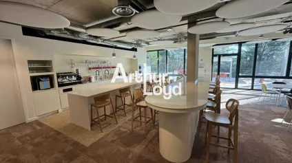 Poste ou plateau à la location sur un bâtiment Prime de Sophia Antipolis - Offre immobilière - Arthur Loyd