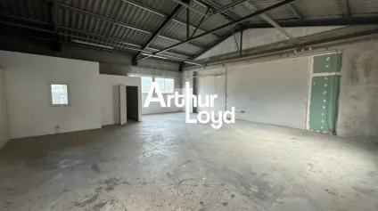 À louer local d'activités 180 m² Mouans-Sartoux - Offre immobilière - Arthur Loyd