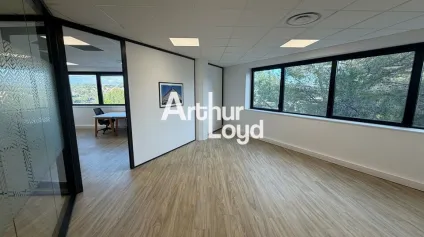 Ecoryzon - Bureaux rénovés 424.96 m² en R+1 à vendre - Sophia Antipolis - Offre immobilière - Arthur Loyd
