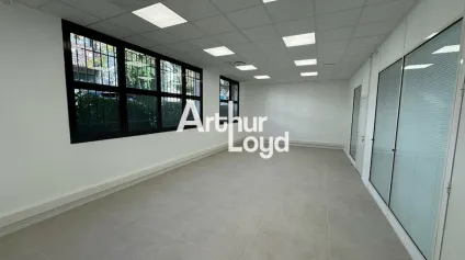 Location bureaux 85 m² divisibles dès 30 m² Sophia Antipolis - Offre immobilière - Arthur Loyd