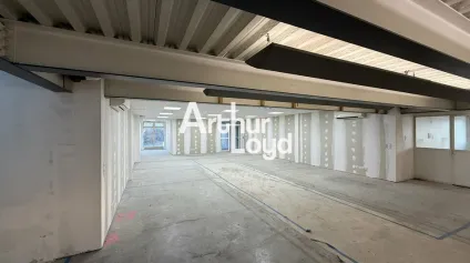 Bureaux de 400 m² avec terrasses et stationnements - Offre immobilière - Arthur Loyd