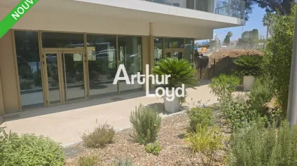EMPLACEMENT N°1 LOCAL COMMERCIAL A LOUER DE 239M² DIVISIBLE - Offre immobilière - Arthur Loyd