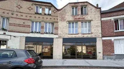 LOCAUX COMMERCIAUX DE 100M2 A LOUER - SAINT-QUENTIN - Offre immobilière - Arthur Loyd