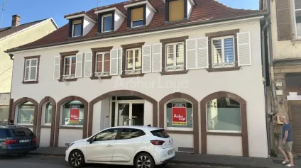 LOCAL COMMERCIAL à VENDRE de 204 m² - Offre immobilière - Arthur Loyd