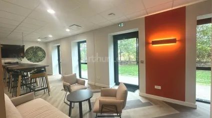 BUREAUX à LOUER de 221.2 m² - Offre immobilière - Arthur Loyd