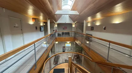 LOCAUX D'ACTIVITES A VENDRE - CAPISCOL - Offre immobilière - Arthur Loyd
