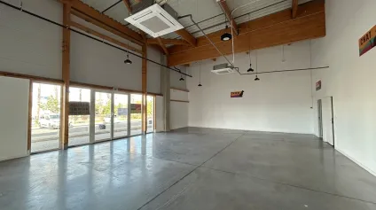 Local commercial à louer - 162m2 - Canet en Roussillon - Offre immobilière - Arthur Loyd