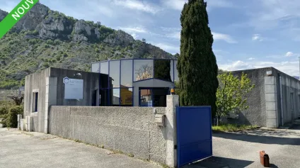 Bâtiment de bureaux à louer à Saint-Peray avec parking privatif et stockage - Offre immobilière - Arthur Loyd