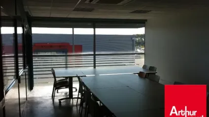 Bureaux à louer à Valence, plateau contemporain climatisé, emplacement stratégique - Offre immobilière - Arthur Loyd