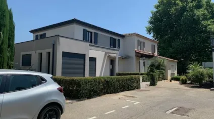 Bureaux à vendre Le Pontet zone commerciale, emplacement stratégique - Offre immobilière - Arthur Loyd