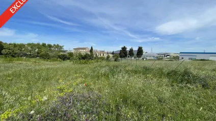 En Exclusivité, terrain à vendre à Le Pontet, visibilité sur axe majeur - Offre immobilière - Arthur Loyd