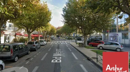 MONTELIMAR - CENTRE VILLE - A VENDRE PLATEAUX DE BUREAUX A L'ÉTAGE DE 980 M2 DIVISIBLES - Offre immobilière - Arthur Loyd