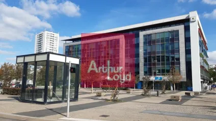 CLERMONT-FERRAND BUREAUX A LOUER 1754 m² DIVISION POSSIBLE A PARTIR DE 230 m² - Offre immobilière - Arthur Loyd