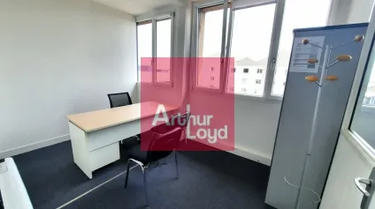 CLERMONT-FERRAND A LOUER BUREAUX 42 M² - Offre immobilière - Arthur Loyd