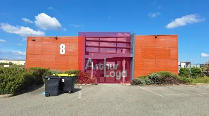 GERZAT PARC LOGISTIQUE A LOUER BUREAUX 348 M² - BATIMENT INDÉPENDANT - 10 PLACES DE PARKING - Offre immobilière - Arthur Loyd