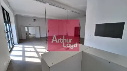 CLERMONT-FERRAND A LOUER BUREAUX 400M² - Offre immobilière - Arthur Loyd