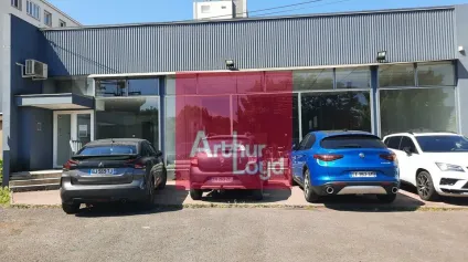 CLERMONT-FERRAND A LOUER LOCAL ACTIVITE 590 M² - AVENUE EDOUARD MICHELIN - Offre immobilière - Arthur Loyd