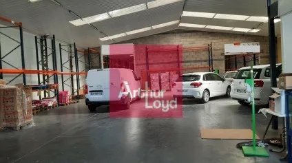 RIOM ZONE INDUSTRIELLE A VENDRE LOCAL ACTIVITE 1000 m² - Offre immobilière - Arthur Loyd